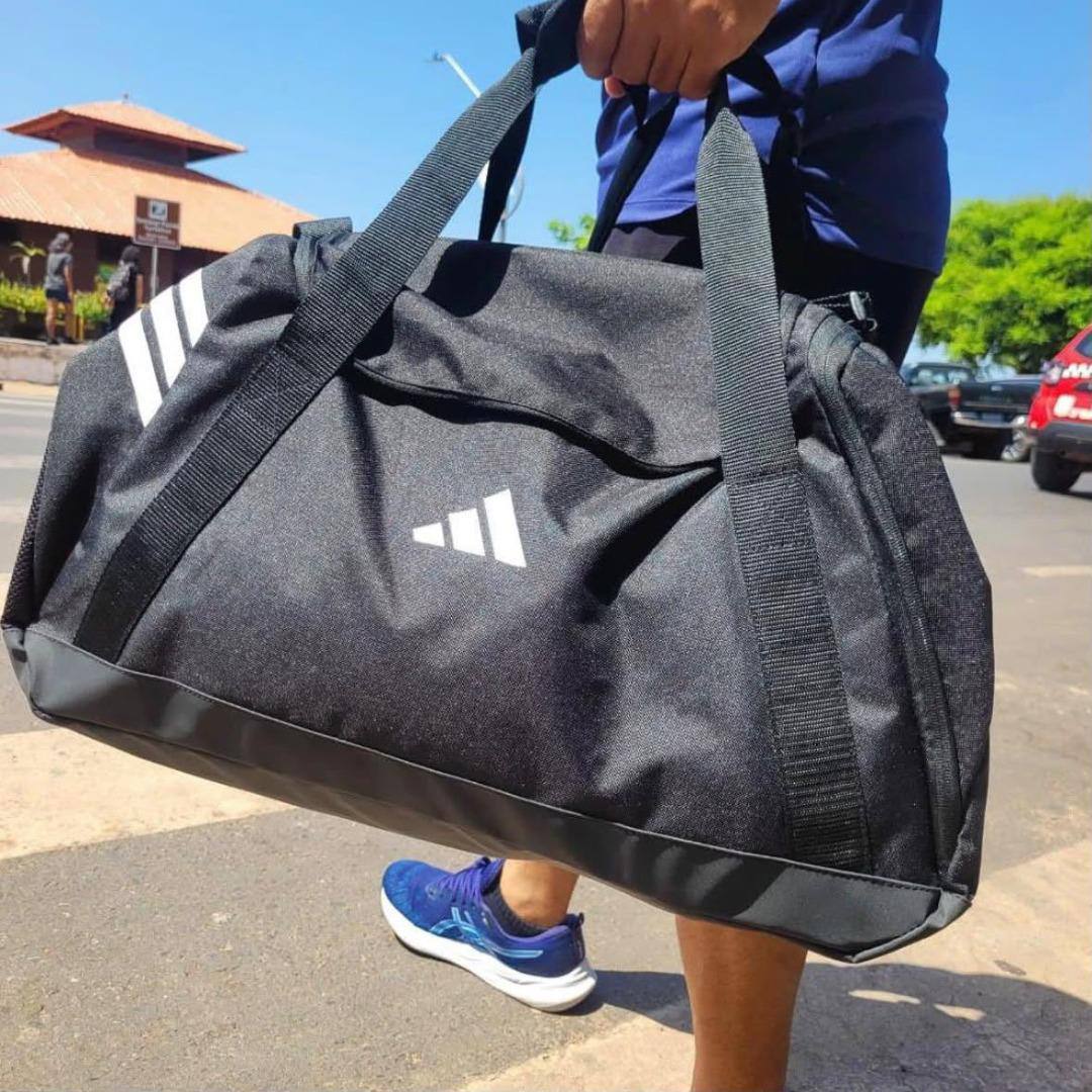 Mala Média Duffle Tiro adidas