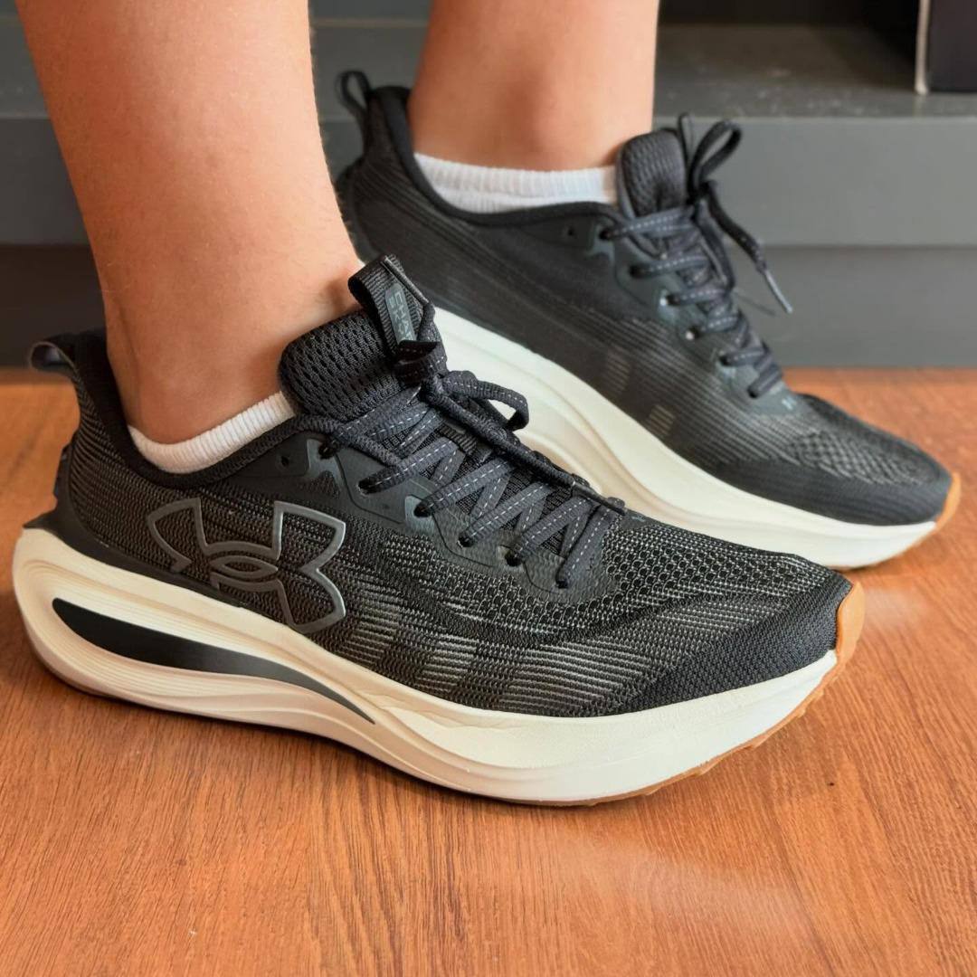 Tênis Masculino Charged Skyline 5 Under Armour Preto Liso 40 Br