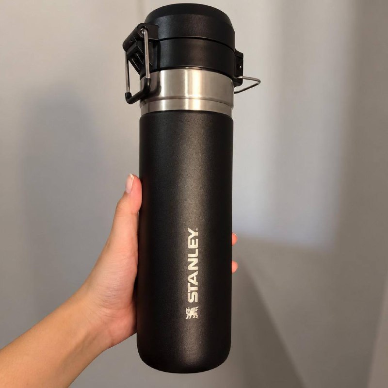 Garrafa Térmica Quick Flip Stanley Preto 710ml