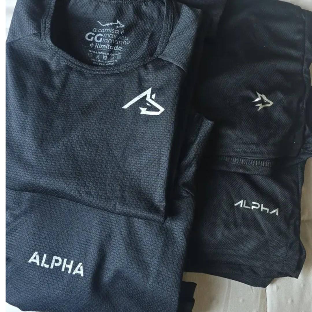 Kit 5 Peças All Black Dry 3 Camisetas E 2 Bermudas Alpha
