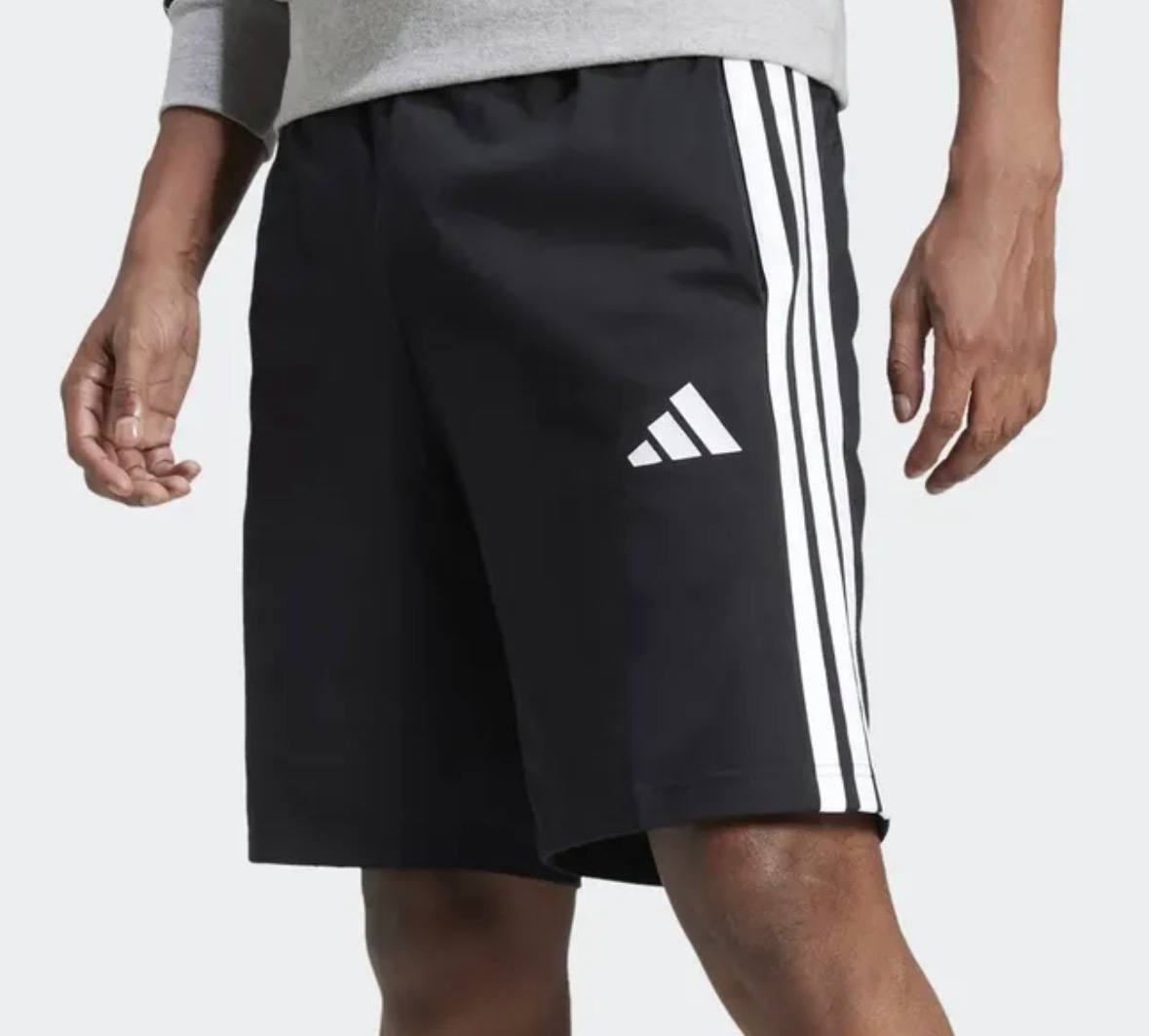 Shorts Masculino Malha Essential Três Listras adidas Black / White Liso G