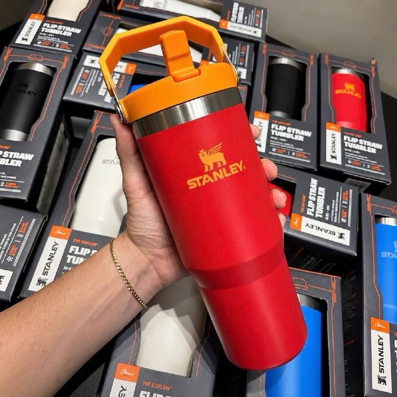 Garrafa Térmica Stanley Tumbler Flip Straw Chili 887ml