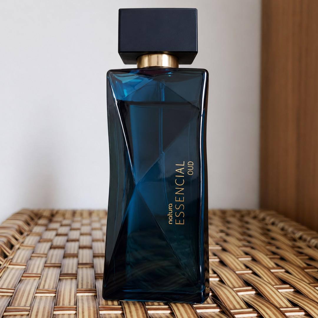 Essencial Oud Feminino Natura Deo Parfum Perfume Original 100ml