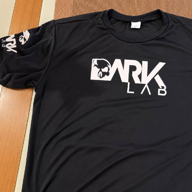 Camiseta Dry-fit  Preta Caveira Unisex Dark Lab